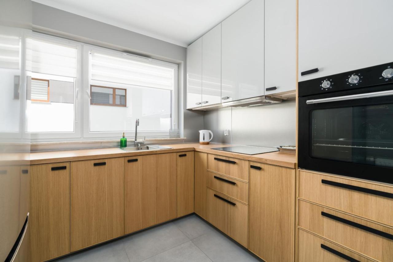 Poznan Serbska 2 Miejsca Parkingowe By Noclegi Renters エクステリア 写真